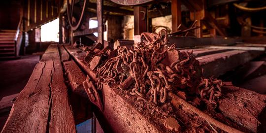 Zauberhaft rot: Die historische Glasschleife (2) 